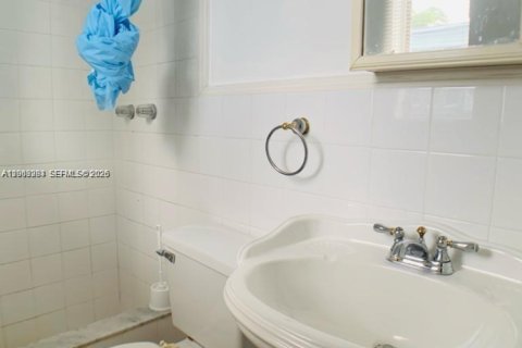 House in Hollywood, Florida № 2069327 - photo 10