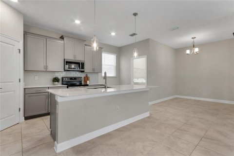 Villa ou maison à louer à Orlando, Floride: 5 chambres, 245.08 m2 № 2403545 - photo 23