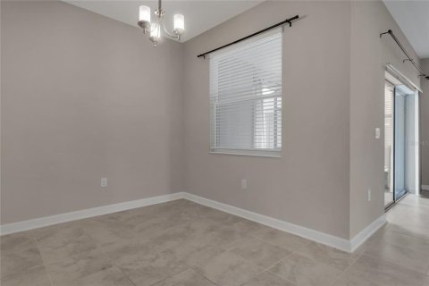 Villa ou maison à louer à Orlando, Floride: 5 chambres, 245.08 m2 № 2403545 - photo 27