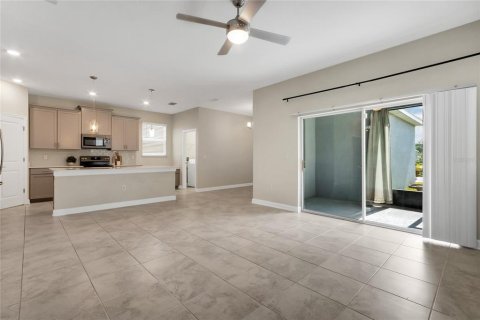 Villa ou maison à louer à Orlando, Floride: 5 chambres, 245.08 m2 № 2403545 - photo 22