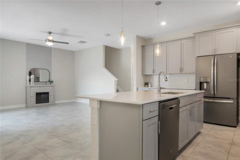 Villa ou maison à louer à Orlando, Floride: 5 chambres, 245.08 m2 № 2403545 - photo 12