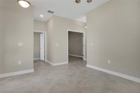 Villa ou maison à louer à Orlando, Floride: 5 chambres, 245.08 m2 № 2403545 - photo 18