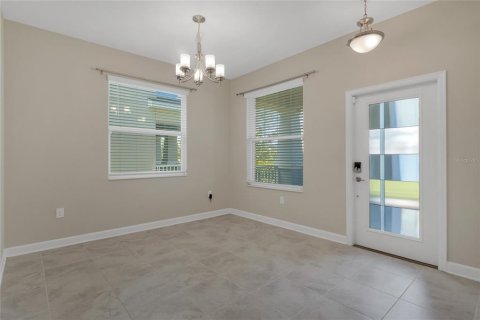 Villa ou maison à louer à Orlando, Floride: 5 chambres, 245.08 m2 № 2403545 - photo 16