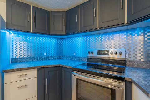 Casa en venta en Fort MC Coy, Florida, 3 dormitorios, 117.34 m2 № 2218825 - foto 13