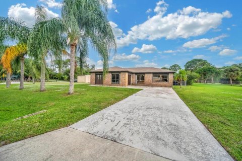Villa ou maison à vendre à St. Lucie, Floride: 3 chambres, 169.55 m2 № 2024382 - photo 2