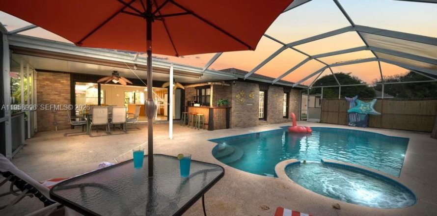 Villa ou maison à St. Lucie, Floride 3 chambres, 169.55 m2 № 2024382