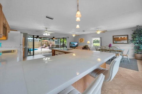 Villa ou maison à vendre à St. Lucie, Floride: 3 chambres, 169.55 m2 № 2024382 - photo 27