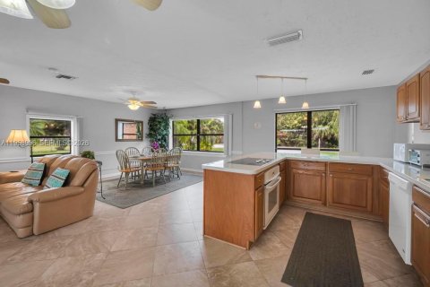 Villa ou maison à vendre à St. Lucie, Floride: 3 chambres, 169.55 m2 № 2024382 - photo 5