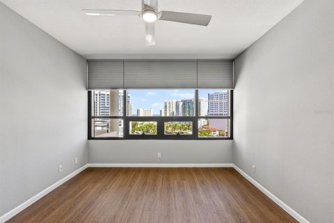 Condo in Sarasota, Florida, 3 bedrooms  № 2233172 - photo 19