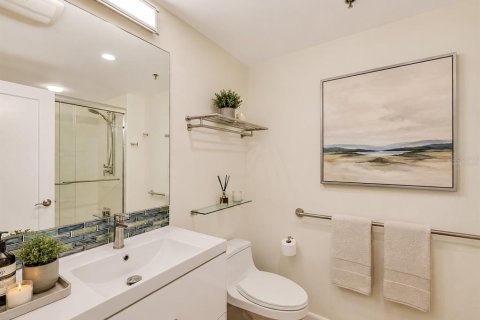 Condo in Sarasota, Florida, 3 bedrooms  № 2233172 - photo 20
