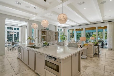 House in Longboat Key, Florida 4 bedrooms, 430.14 sq.m. № 2117288 - photo 14