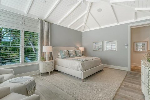 House in Longboat Key, Florida 4 bedrooms, 430.14 sq.m. № 2117288 - photo 22