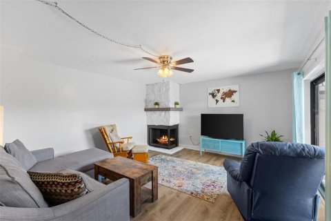 Adosado en venta en Seminole, Florida, 2 dormitorios, 145.3 m2 № 1651847 - foto 7