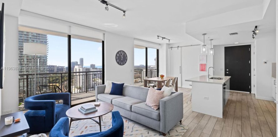 Condominio en Miami, Florida, 2 dormitorios  № 2032500