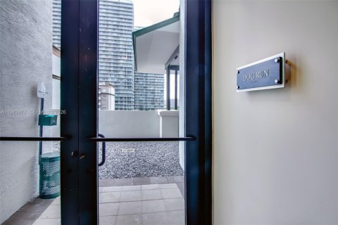 Condominio en venta en Miami, Florida, 2 dormitorios, 76.27 m2 № 2032500 - foto 25