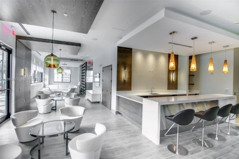 Condominio en venta en Miami, Florida, 2 dormitorios, 76.27 m2 № 2032500 - foto 23