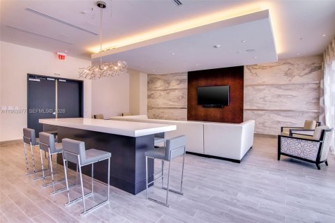 Condominio en venta en Miami, Florida, 2 dormitorios, 76.27 m2 № 2032500 - foto 27