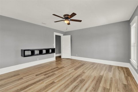 Apartment in Eustis, Florida 3 bedrooms, 118.91 sq.m. № 1841891 - photo 12