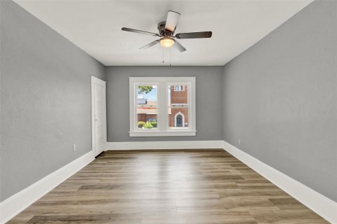 Apartment in Eustis, Florida 3 bedrooms, 118.91 sq.m. № 1841891 - photo 9