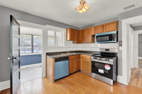 Apartment in Eustis, Florida 3 bedrooms, 118.91 sq.m. № 1841891 - photo 5
