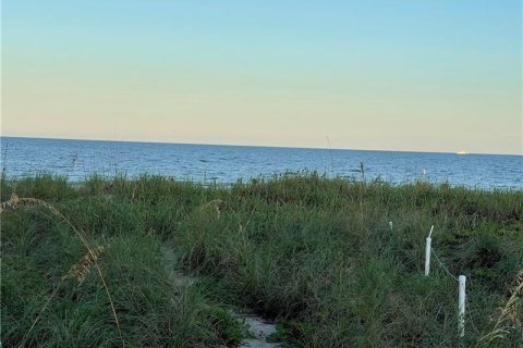 Condo in Lauderdale-by-the-Sea, Florida  № 1173162 - photo 1