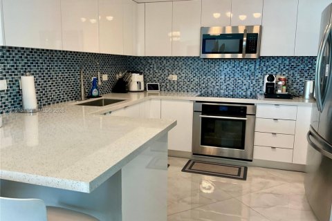 Copropriété à vendre à Hollywood, Floride: 2 chambres, 103.59 m2 № 1997055 - photo 3