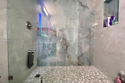 Copropriété à vendre à Hollywood, Floride: 2 chambres, 103.59 m2 № 1997055 - photo 26