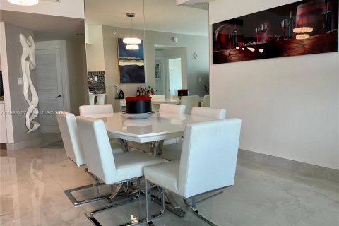 Copropriété à vendre à Hollywood, Floride: 2 chambres, 103.59 m2 № 1997055 - photo 12