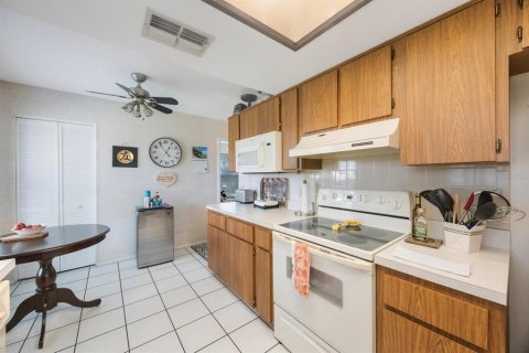 Casa en venta en New Port Richey, Florida, 2 dormitorios, 109.07 m2 № 1914307 - foto 20