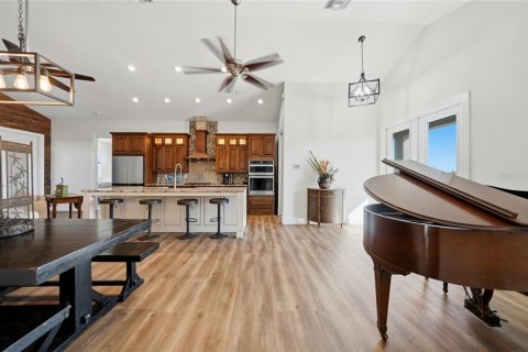 House in Arcadia, Florida 3 bedrooms, 176.61 sq.m. № 2155742 - photo 9