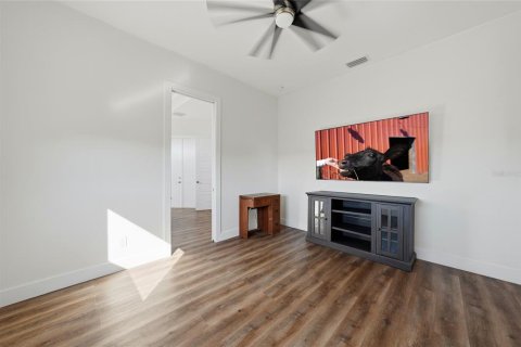 House in Arcadia, Florida 3 bedrooms, 176.61 sq.m. № 2155742 - photo 29
