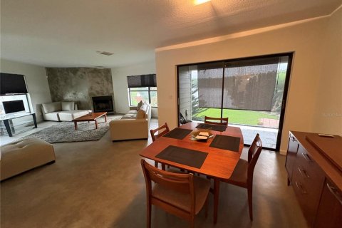 Casa en venta en Tampa, Florida, 3 dormitorios, 233.74 m2 № 2387467 - foto 9