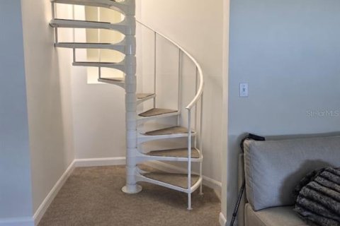 Casa en venta en Tampa, Florida, 3 dormitorios, 233.74 m2 № 2387467 - foto 18