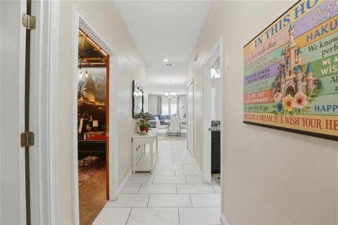 Townhouse in Davenport, Florida 5 bedrooms, 188.03 sq.m. № 2299244 - photo 6