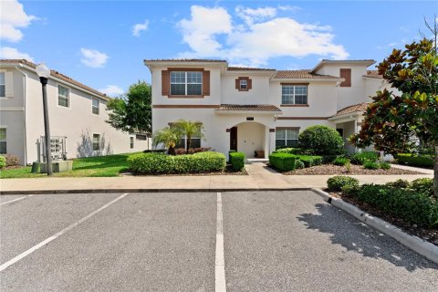 Townhouse in Davenport, Florida 5 bedrooms, 188.03 sq.m. № 2299244 - photo 2