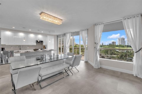 Купить кондоминиум в Авентура, Флорида 3 спальни, 212.75м2, № 2005381 - фото 13