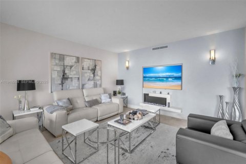 Купить кондоминиум в Авентура, Флорида 3 спальни, 212.75м2, № 2005381 - фото 6