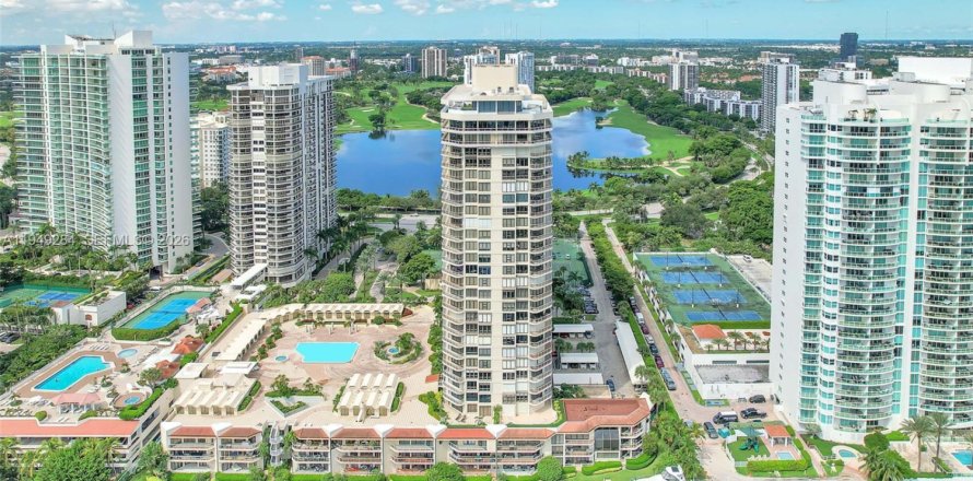 Кондоминиум с 3 спальнями в Авентура, Флорида № 2005381