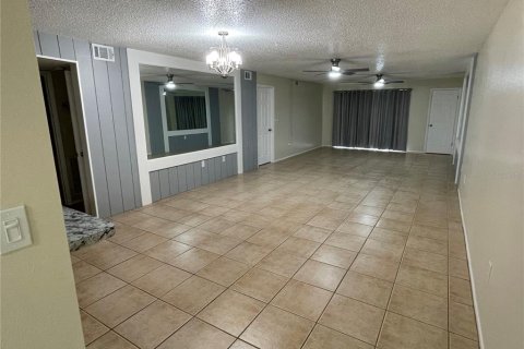 Купить кондоминиум в Семинол, Флорида 3 комнаты, 130.99м2, № 2215970 - фото 3
