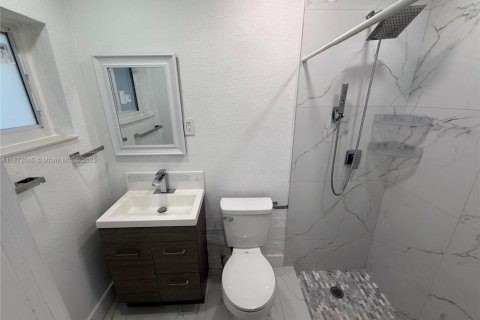 Купить виллу или дом в Майами-Гарденс, Флорида 4 спальни, 121.52м2, № 1897917 - фото 13