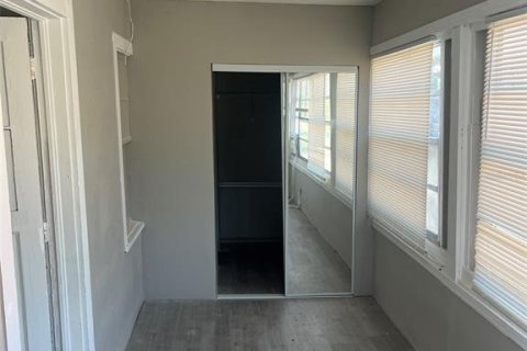 Commercial property in Daytona Beach, Florida 6 bedrooms, 173.73 sq.m. № 2384273 - photo 2