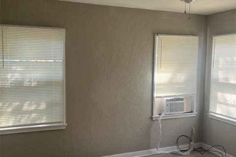 Commercial property in Daytona Beach, Florida 6 bedrooms, 173.73 sq.m. № 2384273 - photo 5