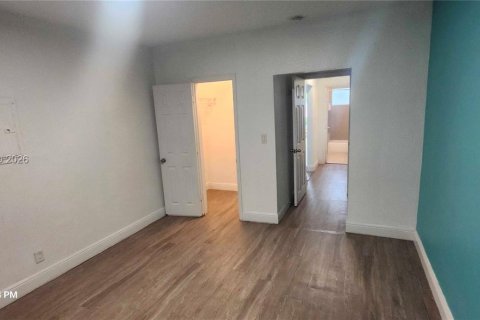 Apartment in Bay Harbor Islands, Florida 1 bedroom, 73.02 sq.m. № 2023657 - photo 7