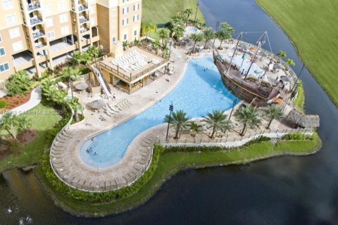 Condominio en venta en Kissimmee, Florida, 2 dormitorios № 1980023 - foto 3