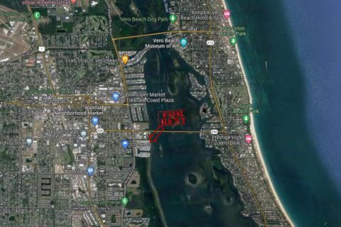 Casa en alquiler en Vero Beach, Florida, 2 dormitorios, 123.19 m2 № 1132754 - foto 1