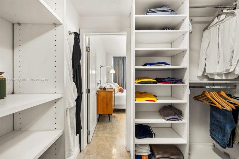 Copropriété à vendre à Miami Beach, Floride: 1 chambre, 79.52 m2 № 1968797 - photo 17