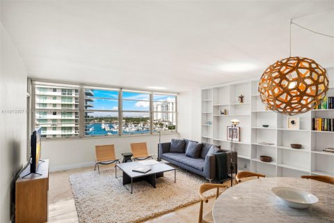 Copropriété à vendre à Miami Beach, Floride: 1 chambre, 79.52 m2 № 1968797 - photo 2