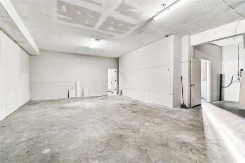 Снять в аренду квартиру в Холидэй, Флорида 3 спальни, 157.19м2, № 2108877 - фото 14
