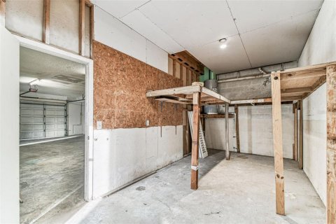 Снять в аренду квартиру в Холидэй, Флорида 3 спальни, 157.19м2, № 2108877 - фото 23