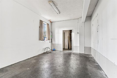 Снять в аренду квартиру в Холидэй, Флорида 3 спальни, 157.19м2, № 2108877 - фото 18